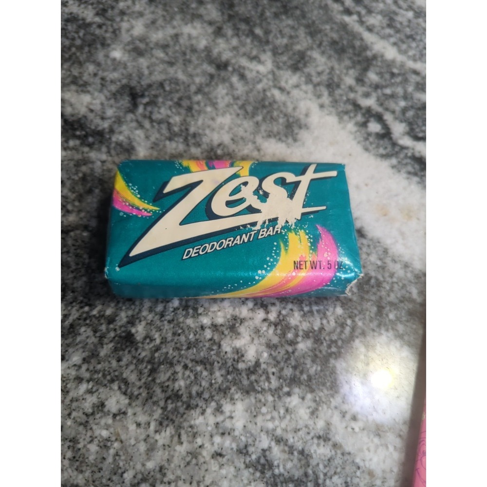 Vintage 1988 Original Zest Deodorant Bar Soap Zestfully Clean 5oz  NOS